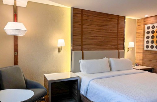 Santa Maria la Ribera Hotel | Holiday Inn Zona Centro by IHG