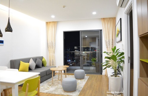 Tan Binh Hotel | Holiday Republic Saigon Airport
