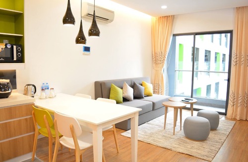 Tan Binh Hotel | Holiday Republic Saigon Airport