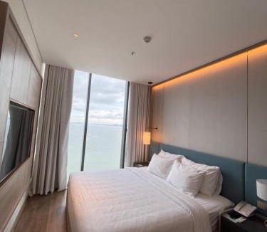 Ha Long Apartment | Home À La Carte - Hạ Long Bay