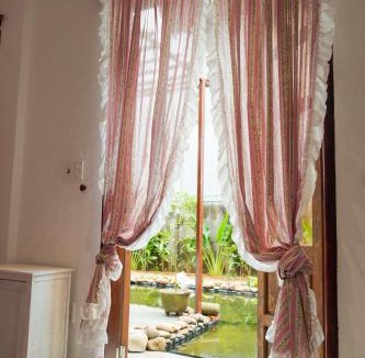 Hue House | Home 1990s