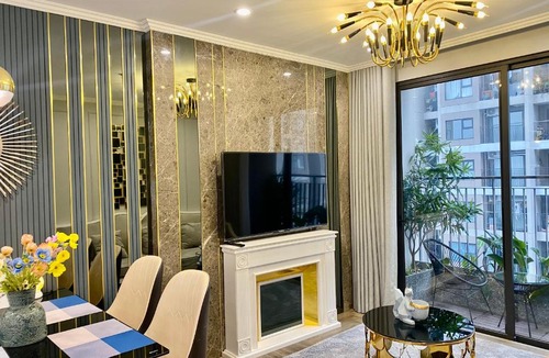 Gia Lam Apartment | Homestay 2 phòng ngủ nội thất tân cổ điển Luxury