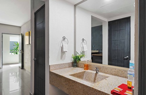 Tres Rios Hotel | Homesuites Zaragoza