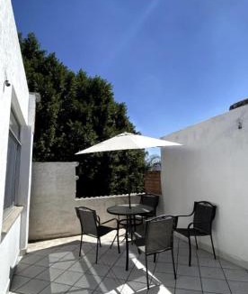Leon Bed & Breakfast | HOMS - Ubicación inigualable - Hospédate como en casa
