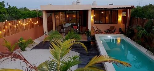 Chicxulub Puerto House | Hospedaje boutique La casa de Lola