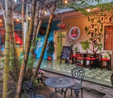 Guatemala City Historical District Hostel | Hostal Centro Cultural el Talpetate