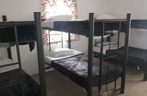 Areponapuchi Hostel | Hostal Fonts - Hostel