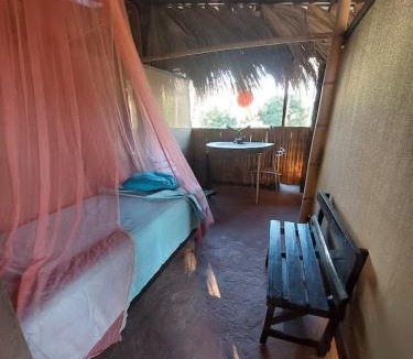 El Cacalote House | Hostal Roca Blanca