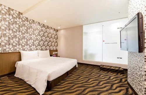 Ximending Hotel | Hotel 6 - ZhongHua
