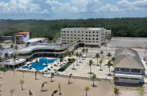 Ciudad Madero Hotel | Hotel Arenas del Mar Resort