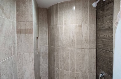 La Poza Hotel | Hotel Ashly Loma Larga