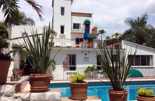 Central Cuernavaca Hotel | Hotel Bajo el Volcan