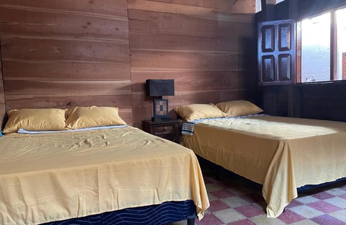 San Agustin Lanquin Bed & Breakfast | Hotel bar y restaurante Millenium Lanquin