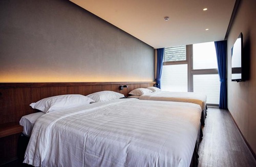 Zhongzheng Hotel | Hotel BEGINS