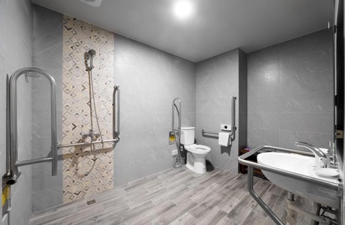 Tainan City Centre Hotel | Hotel Brown - Zhongzheng