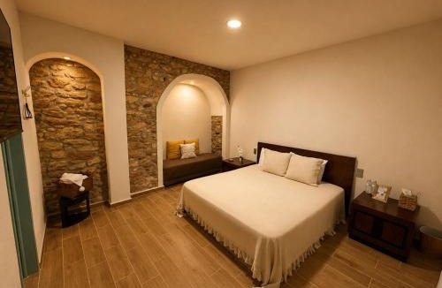 Zimapan Hotel | Hotel Bugambilia