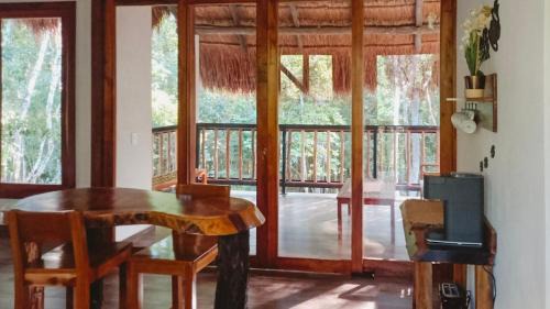 Xpujil House | Hotel Cabañas Aldea Maya