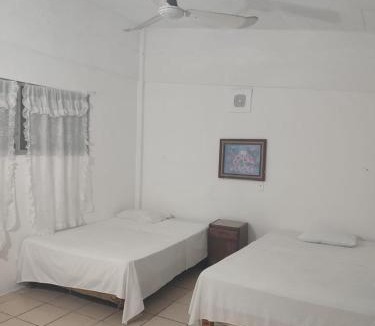 Las Playas Hotel | Hotel Caleta Bor Acapulco