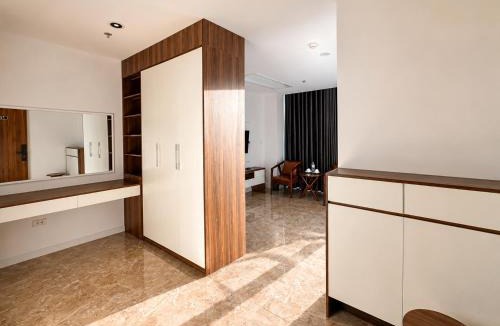 Ba Hang Hotel | HOTEL CALIFORNIAㅣDouble Room with Balcony