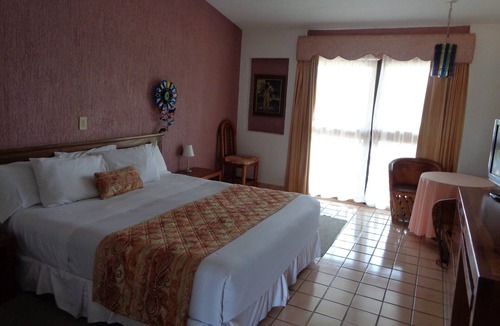 Ziracuaretiro Hotel | Hotel Campestre Hacienda Caracha