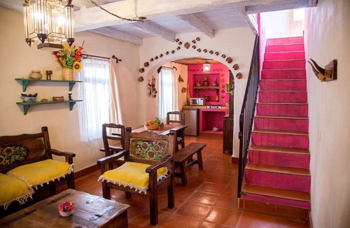 Bernal Hotel | Hotel Centenario Los Arroyitos