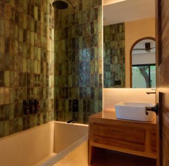 Lazaro Cardenas Hotel | Hotel Compartir