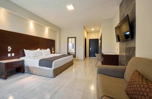 Zona Expo Hotel | Hotel Estancia Business Class