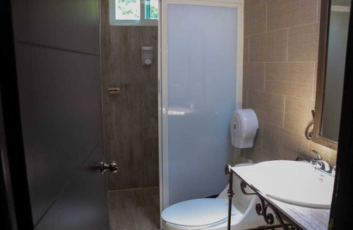 Tonala Hotel | Hotel Garden Suites Tonlá