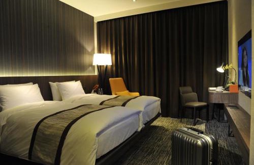 Pingzhen District Hotel | Hotel In
