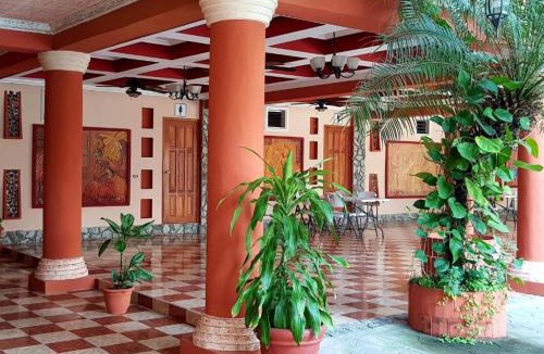Melchor de Mencos Hotel | Hotel La Cabaña