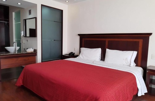 Ciudad Lopez Mateos Hotel | HOTEL MADEIRA