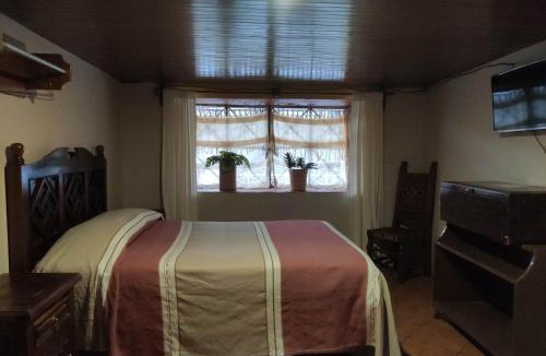 Ario de Rosales Hotel | Hotel Mesón de la Salud