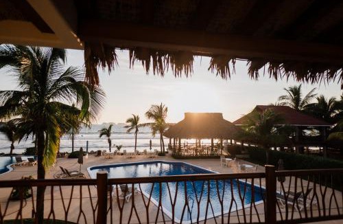 Barra de Potosi Hotel | Hotel Portofino