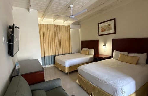 Nueva Ensenada Hotel | Hotel Presidente