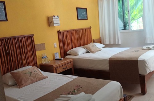 Rio Lagartos Hotel | Hotel Punta Ponto
