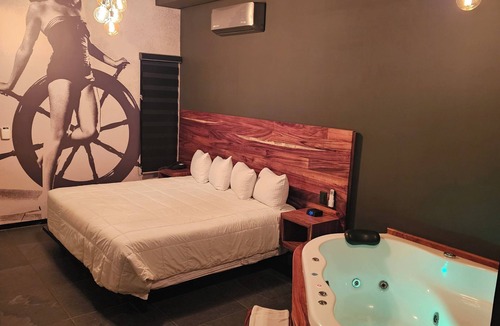 Avenida Revolucion Hotel | Hotel Rio Rita