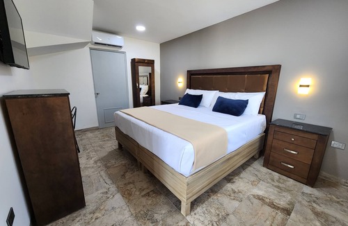 Torreon Hotel | Hotel Roque