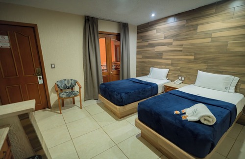 Downtown Guadalajara Hotel | Hotel Santiago de Compostela