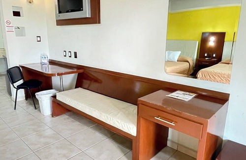 Silao Hotel | Hotel Splash Inn