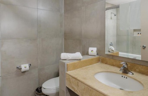 Leon Hotel | Hotel Suites México Plaza León Campestre