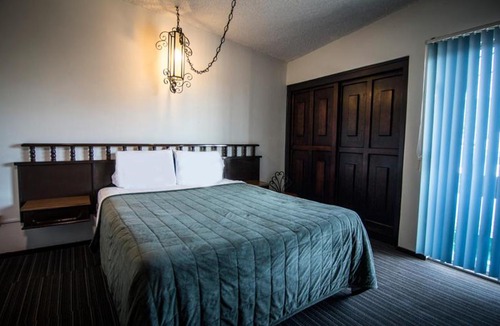 Playa Ensenada Hotel | Hotel Suites Malena