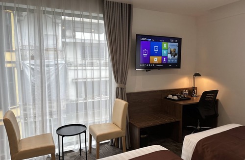 Cong Vi Hotel | HOTEL YAH HANOI