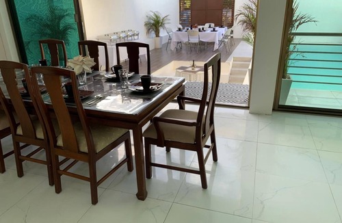 Chelem House | House 2 blocks from the beach for 20 people ready for your meetings.