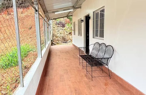 Flores House | House for 6 people
