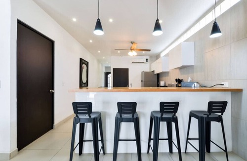 Monterrey Centro House | ¡House in Santa Lucía! 12 guests + Wifi 3BR|3.5br