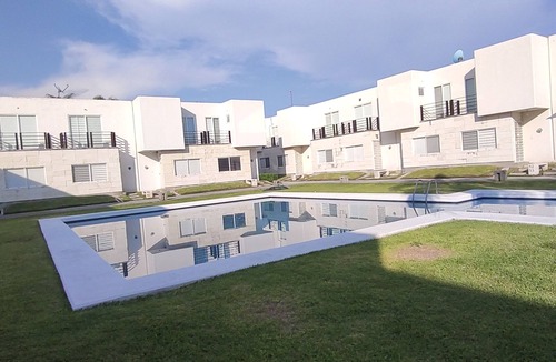 Yautepec House | House of Roses