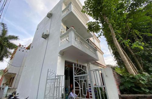 Cat Ba Bed & Breakfast | HT Homestay CAT BA