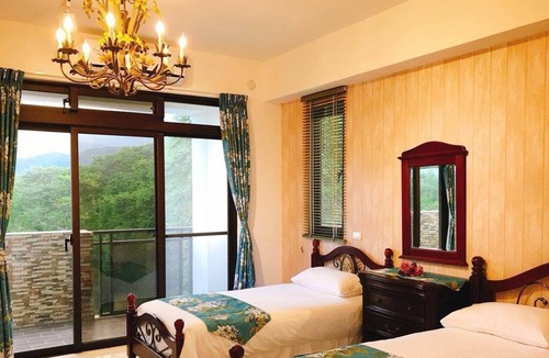 Shoufeng Bed & Breakfast | Hu Moon Lake
