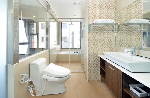 Yuchi Bed & Breakfast | Hu Yue Lakeview Hotel