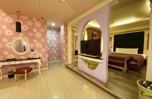 Zuoying District Hotel | Hua Xiang Motel
